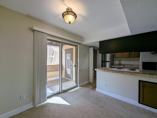 720 E Alice Avenue Unit 102, Phoenix, AZ 85020