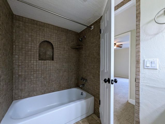 720 E Alice Avenue Unit 102, Phoenix, AZ 85020