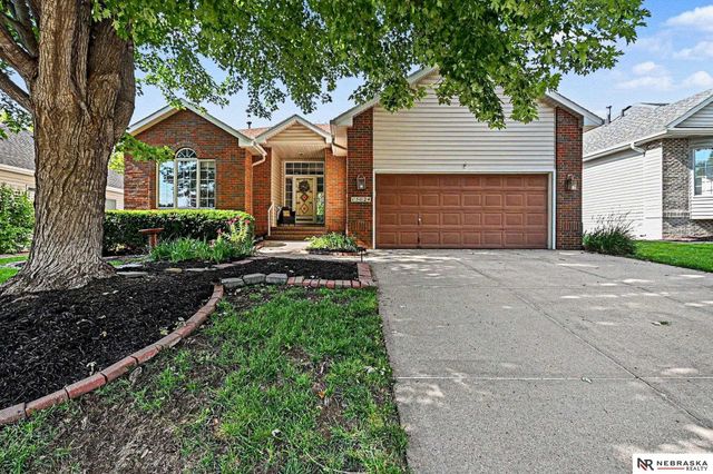 15024 Spaulding Street, Omaha, NE 68116