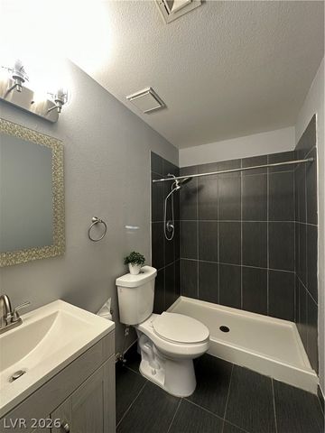 3955 Redwood Street, Las Vegas, NV 89103