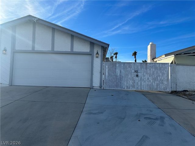 3955 Redwood Street, Las Vegas, NV 89103