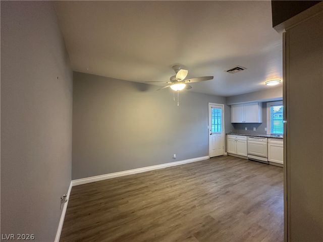 3955 Redwood Street, Las Vegas, NV 89103