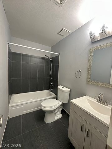 3955 Redwood Street, Las Vegas, NV 89103