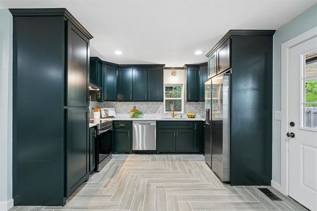 1301 NW 80th Street, Oklahoma City, OK 73114