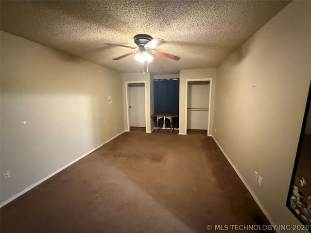 205 W Ragan Street, Henryetta, OK 74437