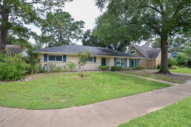 4611 Chantilly Circle, Houston, TX 77018
