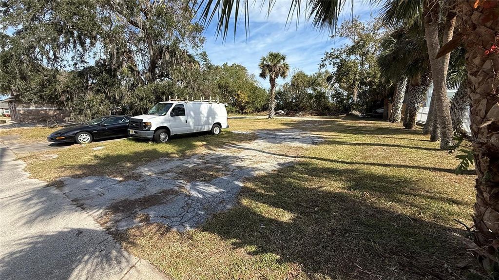 Image 4 of property listing at 1199 N DIXIE FREEWAY, New Smyrna Beach, FL 32168