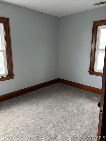 4329 South Buffalo Street Upper, Orchard Park, NY 14127