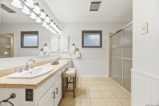 15807 Wilderness Pkwy, San Antonio, TX 78232