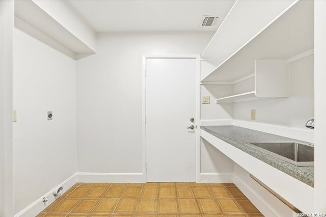 15807 Wilderness Pkwy, San Antonio, TX 78232