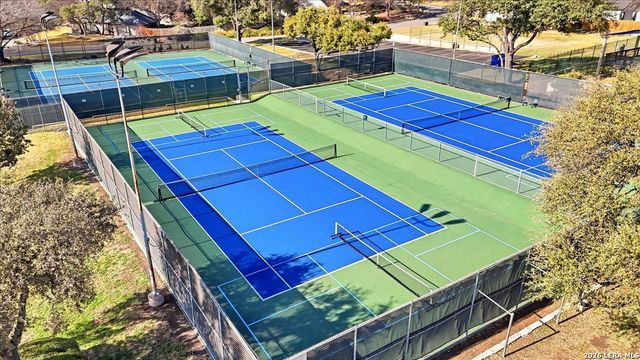 15807 Wilderness Pkwy, San Antonio, TX 78232