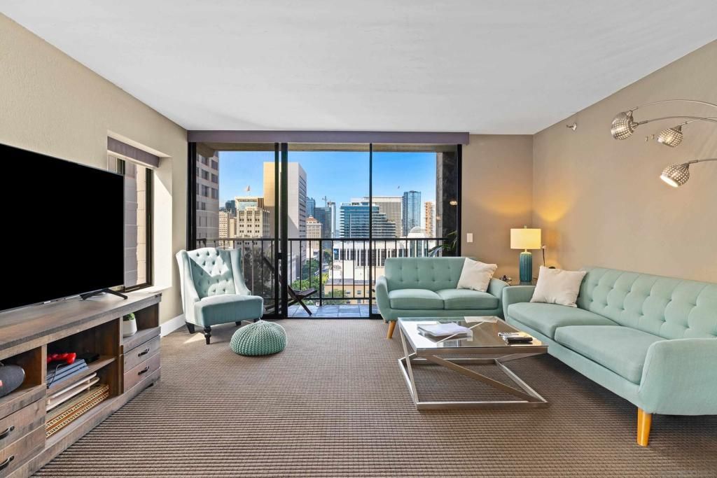 Image 3 of property listing at 1333 8th Ave 705, San Diego, CA 92101