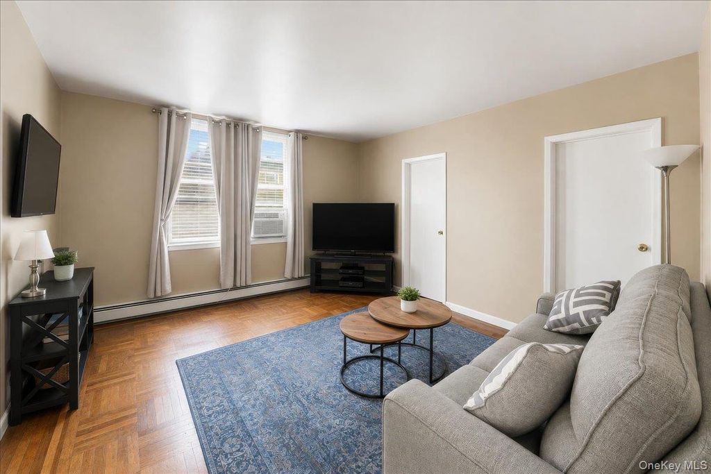 1581 Hollywood Avenue, Bronx, NY 10461 — photo 3