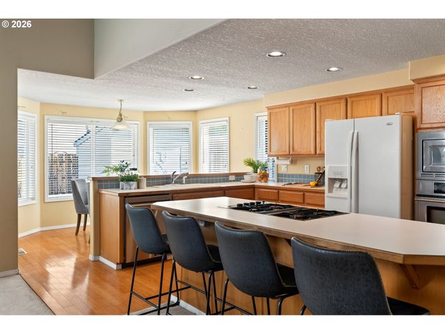 17937 Nw ANASTASIA Dr, Portland, OR 97229
