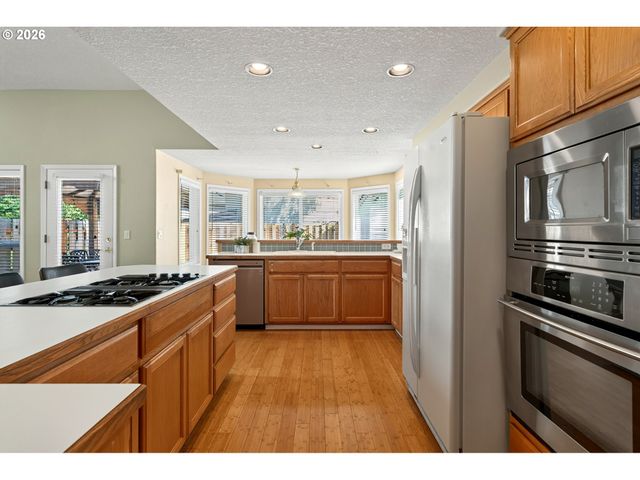 17937 Nw ANASTASIA Dr, Portland, OR 97229