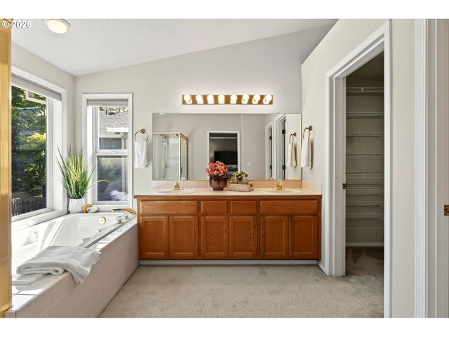 17937 Nw ANASTASIA Dr, Portland, OR 97229