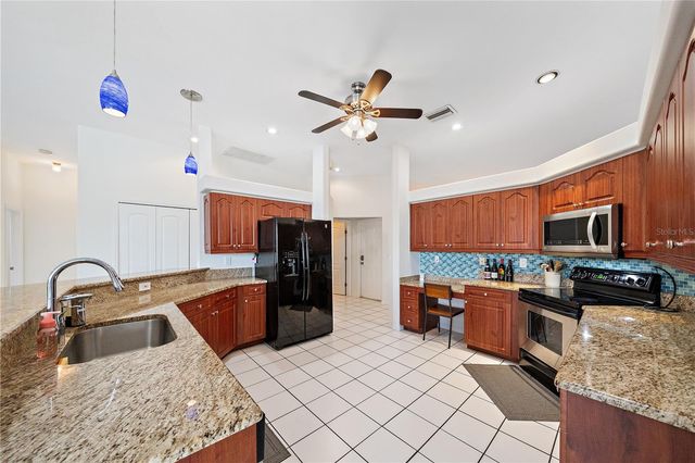 19291 PINE GLEN DRIVE, Fort Myers, FL 33967