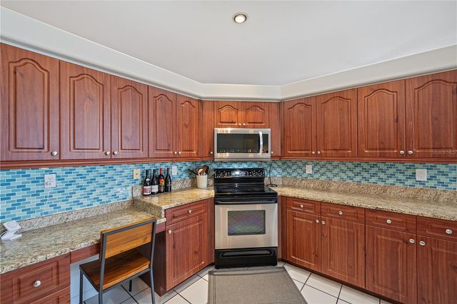 19291 PINE GLEN DRIVE, Fort Myers, FL 33967