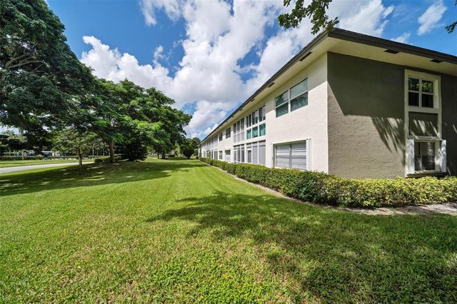 2703 Nassau Bend D1, Coconut Creek, FL 33066