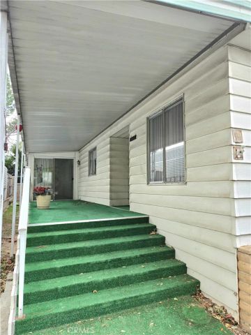 3850 Atlantic 66, Highland, CA 92346