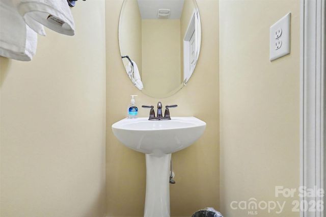 6148 Rockefeller Lane, Charlotte, NC 28210