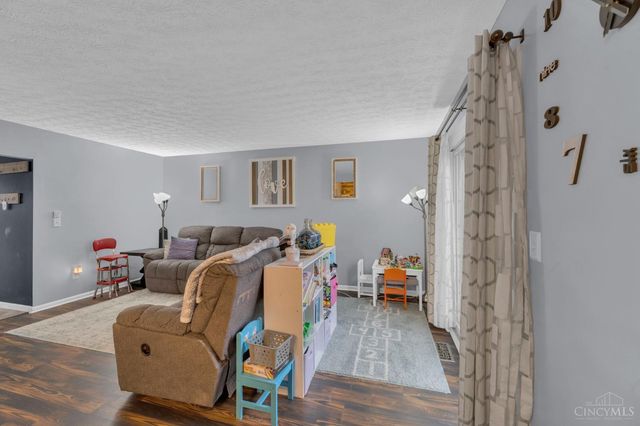 27 Wildwood Drive, Fairfield, OH 45014