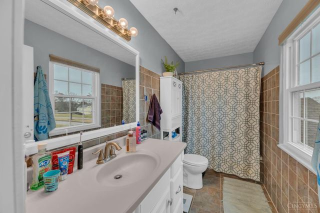 27 Wildwood Drive, Fairfield, OH 45014