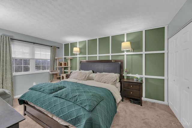 27 Wildwood Drive, Fairfield, OH 45014