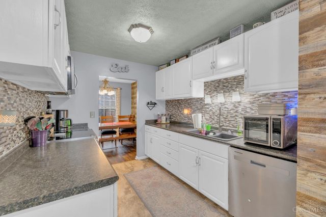 27 Wildwood Drive, Fairfield, OH 45014