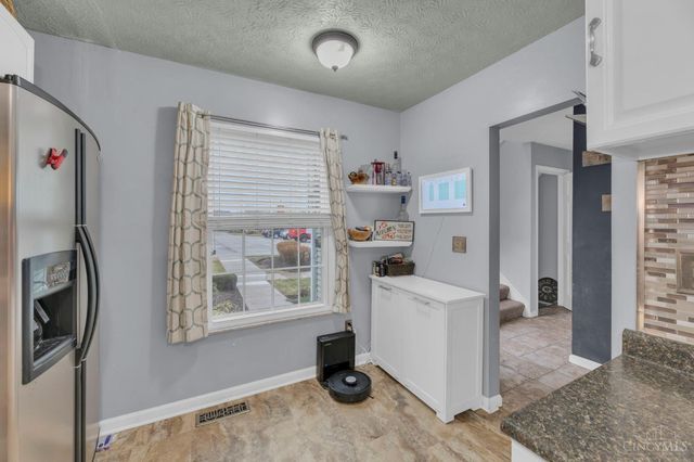 27 Wildwood Drive, Fairfield, OH 45014