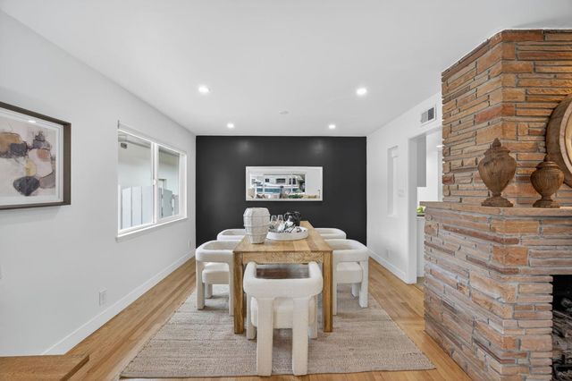 866 Stonehurst Way, Campbell, CA 95008