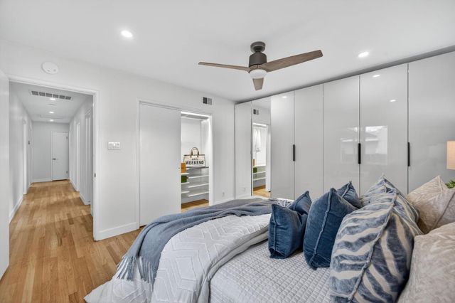 866 Stonehurst Way, Campbell, CA 95008