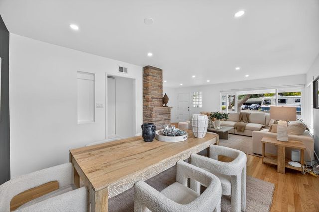 866 Stonehurst Way, Campbell, CA 95008