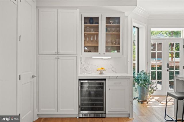 2610 GARFIELD ST NW, Washington, DC 20008