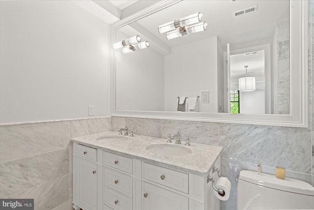 2610 GARFIELD ST NW, Washington, DC 20008