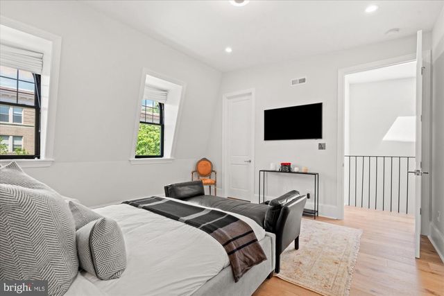 2610 GARFIELD ST NW, Washington, DC 20008