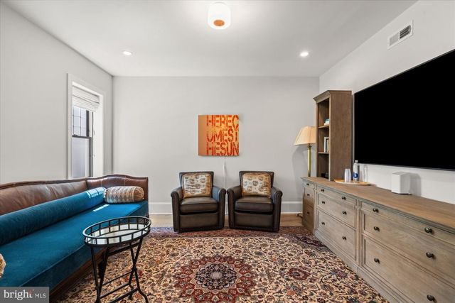 2610 GARFIELD ST NW, Washington, DC 20008