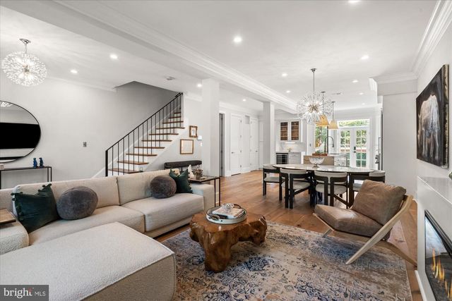 2610 GARFIELD ST NW, Washington, DC 20008