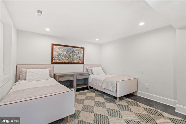 2610 GARFIELD ST NW, Washington, DC 20008