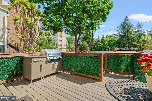 2610 GARFIELD ST NW, Washington, DC 20008