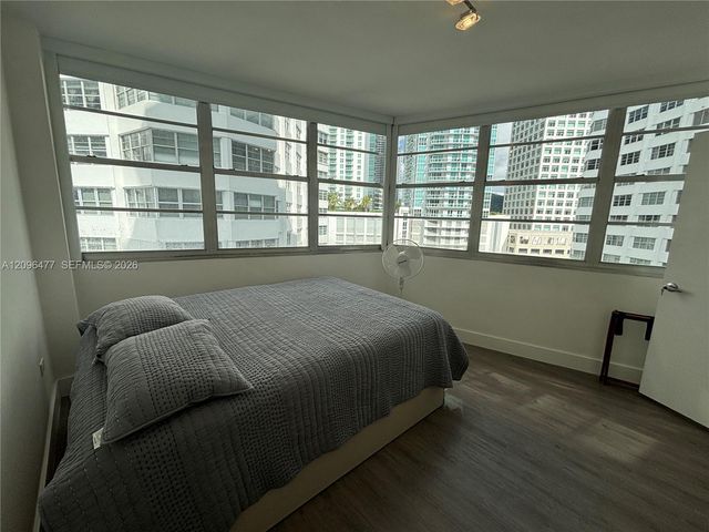 905 Brickell Bay Drive 1124, Miami, FL 33131