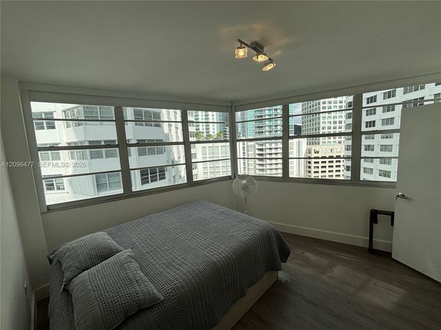 905 Brickell Bay Drive 1124, Miami, FL 33131