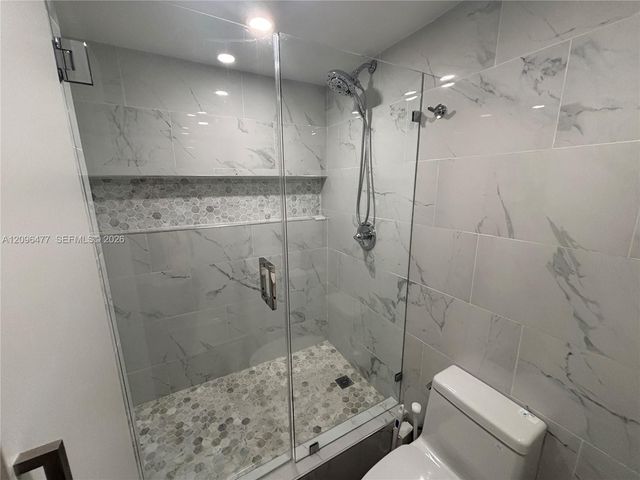905 Brickell Bay Drive 1124, Miami, FL 33131
