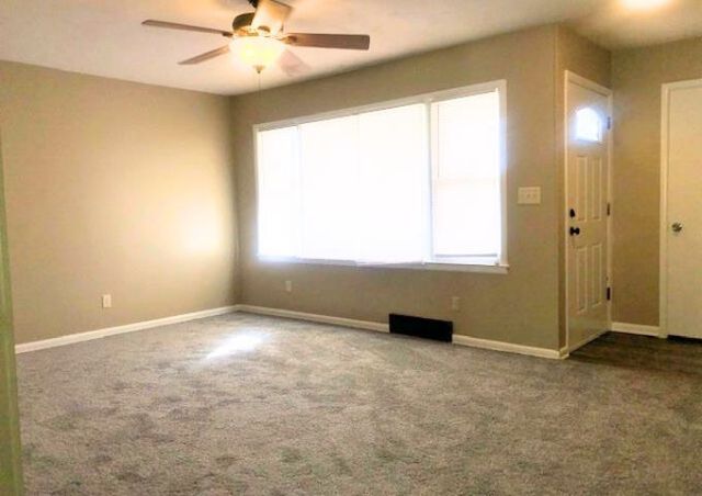 2427 W Greenfield St, Wichita, KS 67217