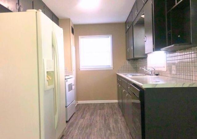 2427 W Greenfield St, Wichita, KS 67217