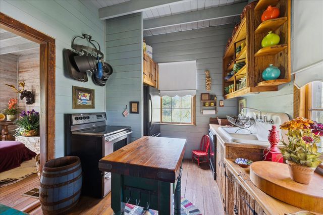 207 Bauer Rummel Road, Round Top, TX 78954