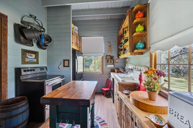 207 Bauer Rummel Road, Round Top, TX 78954