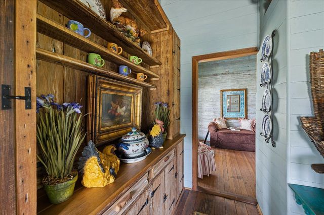 207 Bauer Rummel Road, Round Top, TX 78954