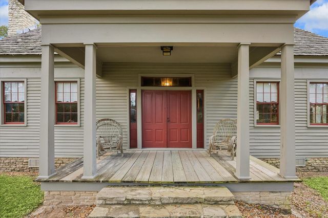 207 Bauer Rummel Road, Round Top, TX 78954