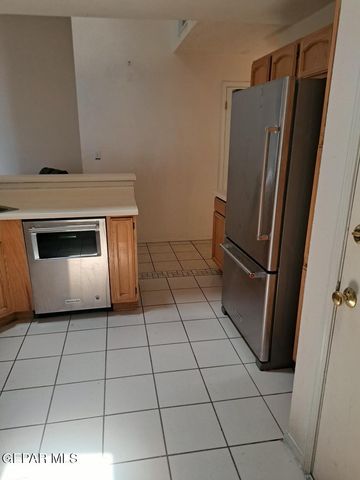 11077 GOLDEN POND Drive, El Paso, TX 79934